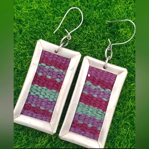 Sterling Silver Frame Afghan Earrings E1011 - Picture 1 of 2